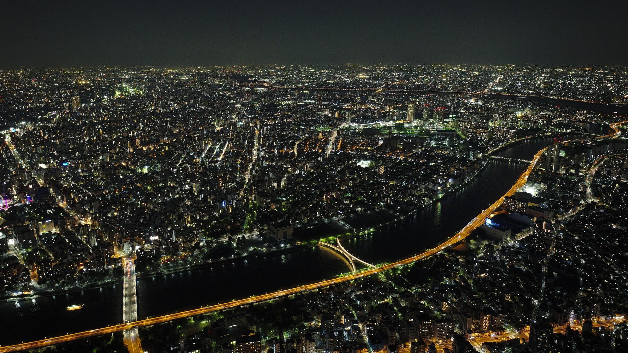 Tokyo atmosphere